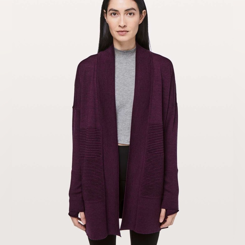 Lululemon Sit In Lotus Wrap II Merino Wool
Heathered Plum Size 6 - Picture 2 of 6